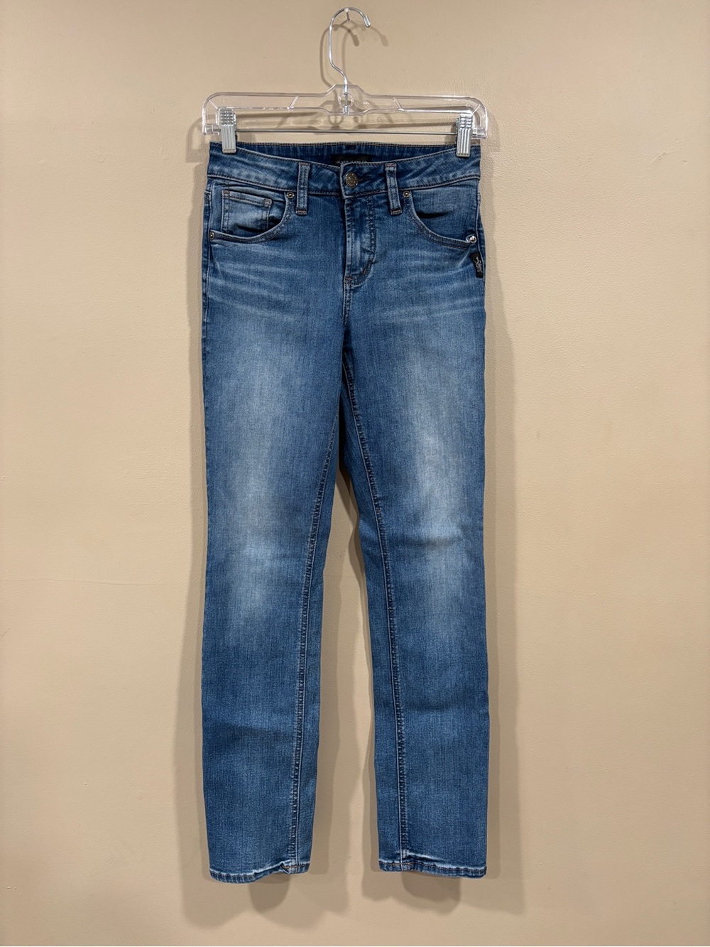 Silver Jeans Co Women’s Jeans Avery Straight W26/L29